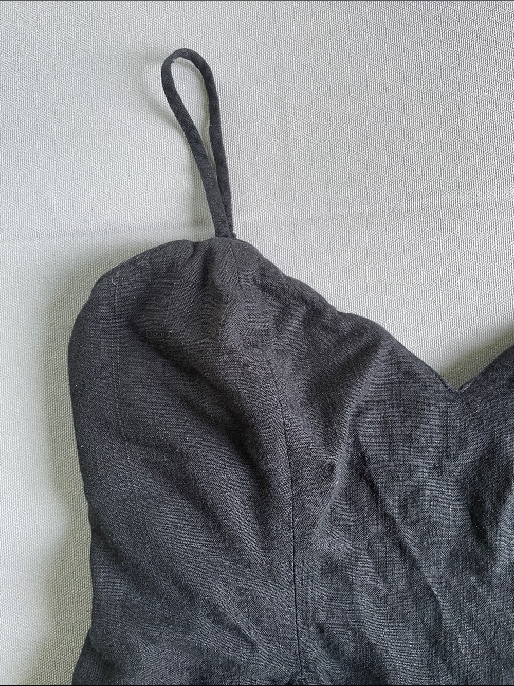 Express Cropped Tank Top - Picture 2 of 7
